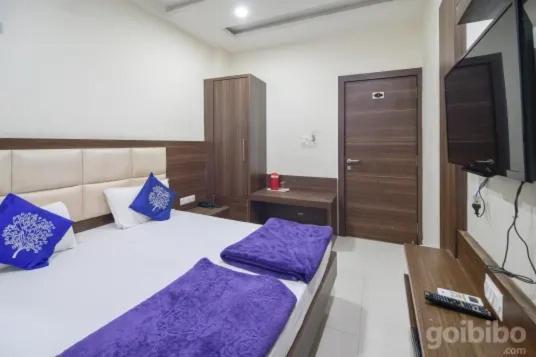 Hotel Amar Palace Ujjain Exterior photo